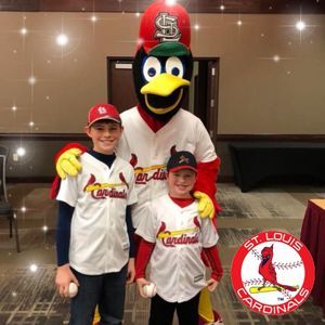 Meet your Posher, Dana